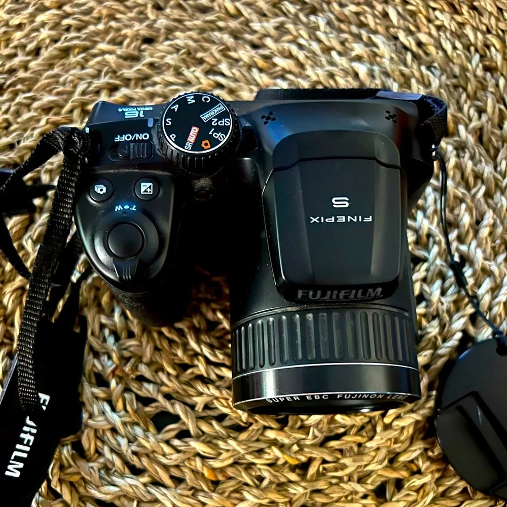 Fujifilm Finepix S camera